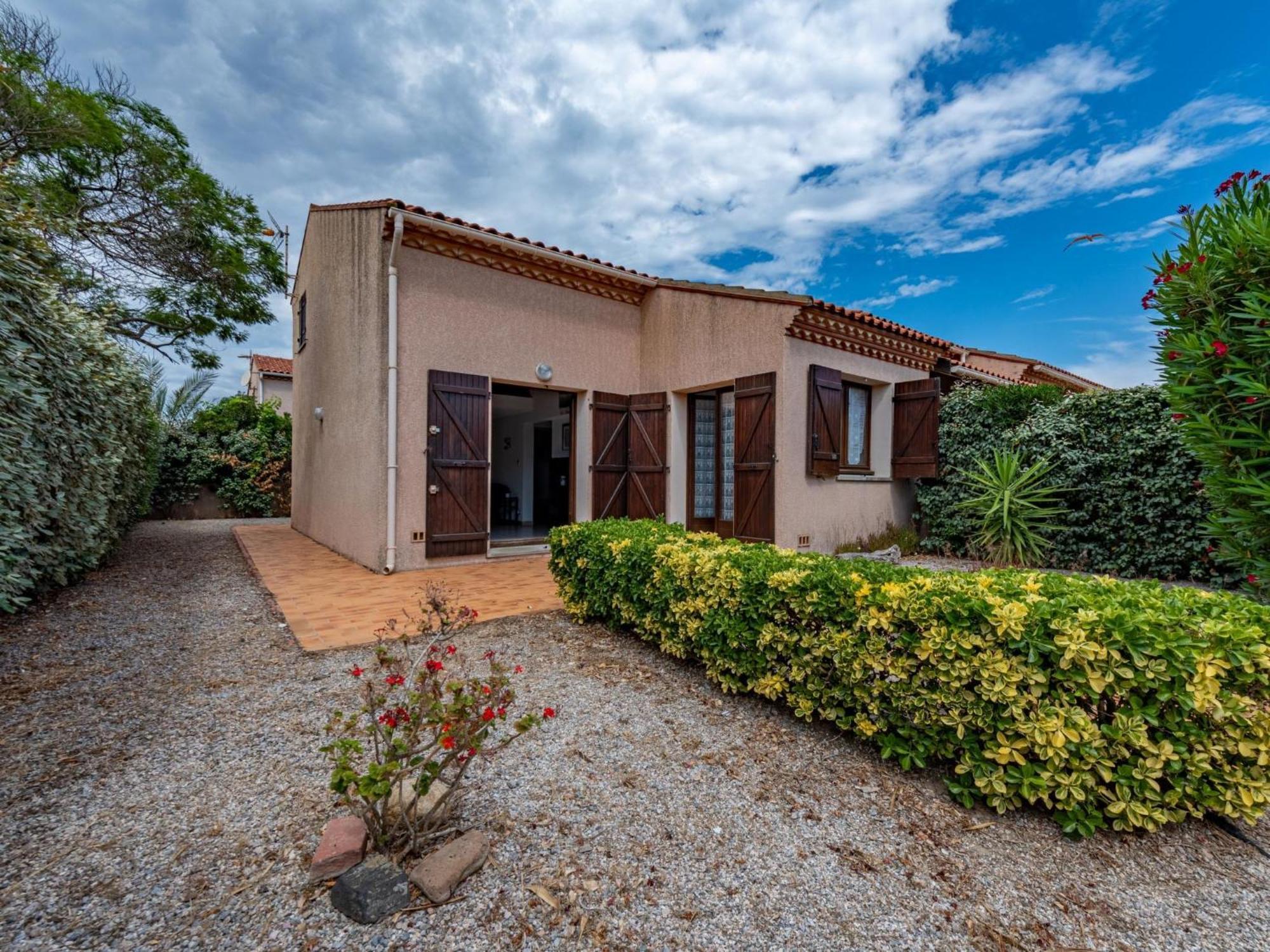 Holiday Home Hameau Des Tamarins-2 By Interhome Ле Баркарес Экстерьер фото